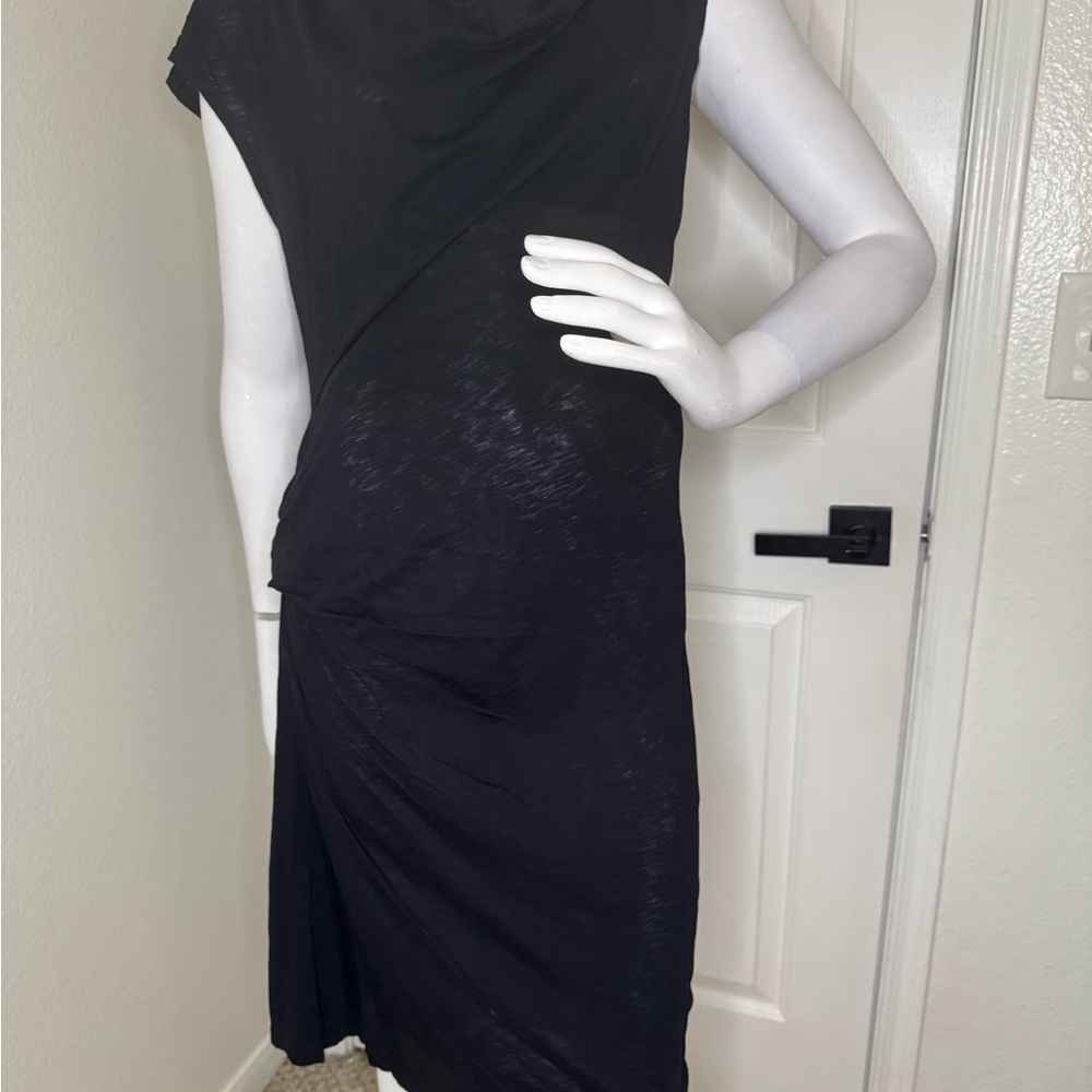 A Pea In The Pod Elegant Black Dress Size Medium . G#32